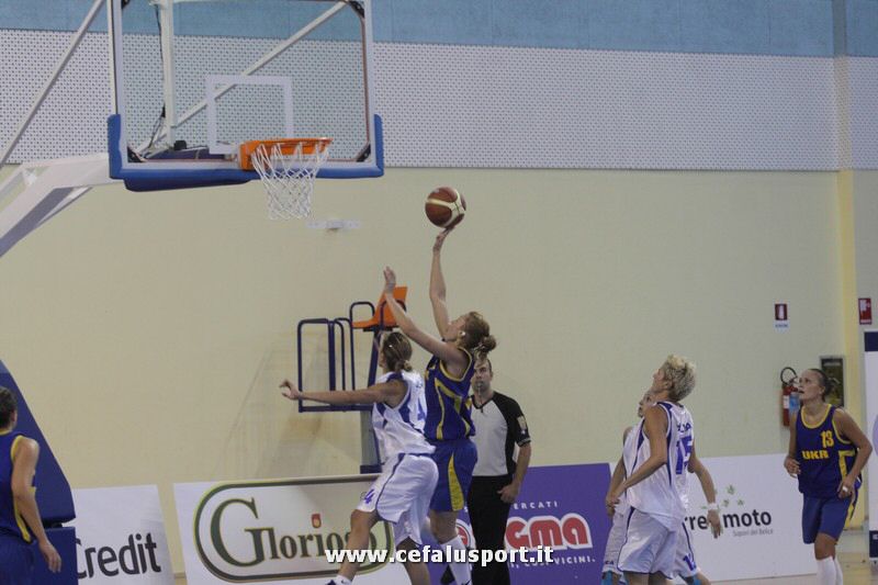 110924 basket 183_tn.jpg